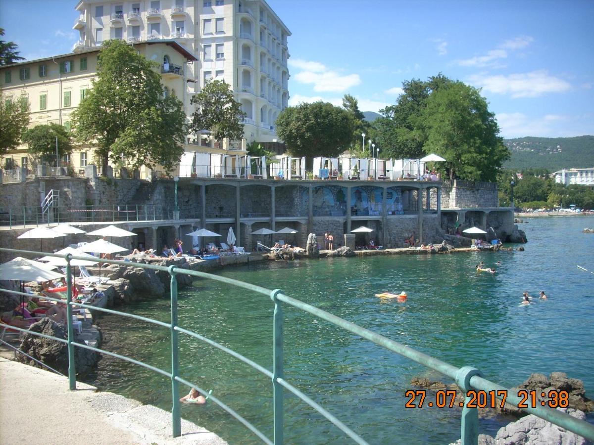 Apartment At Sea Lovran Dış mekan fotoğraf